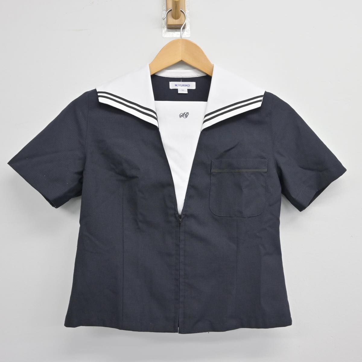 【中古】奈良県 聖心学園中等教育学校 女子制服 2点（セーラー服・スカート）sf025924