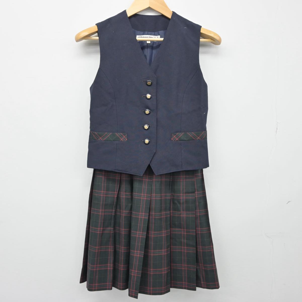 【中古】大阪府 大阪桐蔭中学校・高等学校 女子制服 2点（ベスト・スカート）sf025936