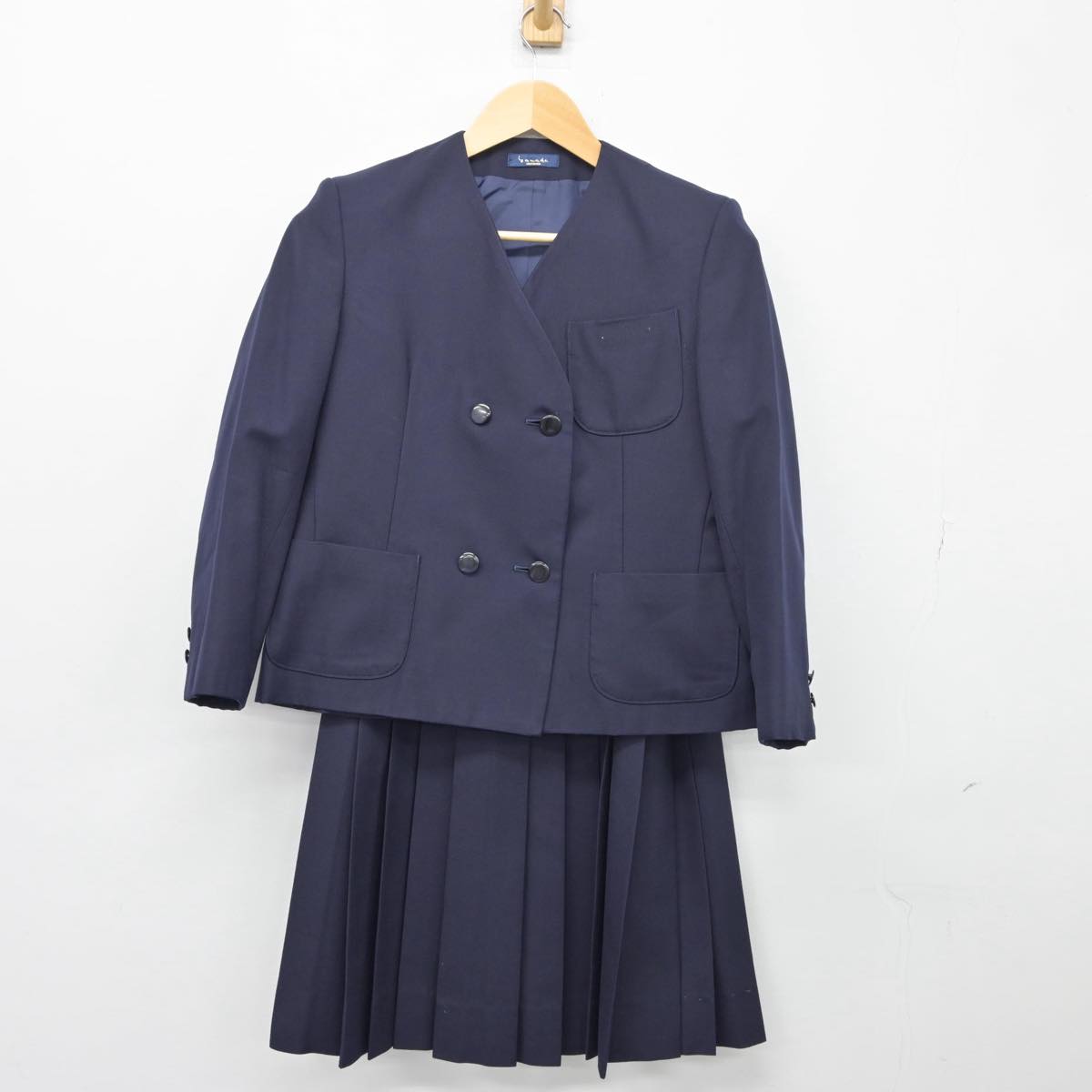 【中古】静岡県 西奈中学校 女子制服 2点（ブレザー・スカート）sf025982