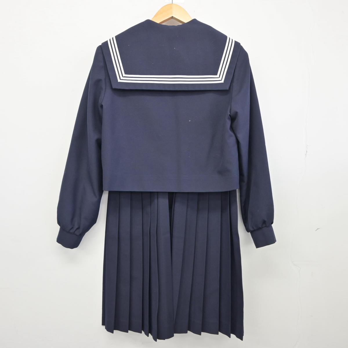 【中古】岐阜県 江並中学校 女子制服 3点（セーラー服・スカート）sf026007