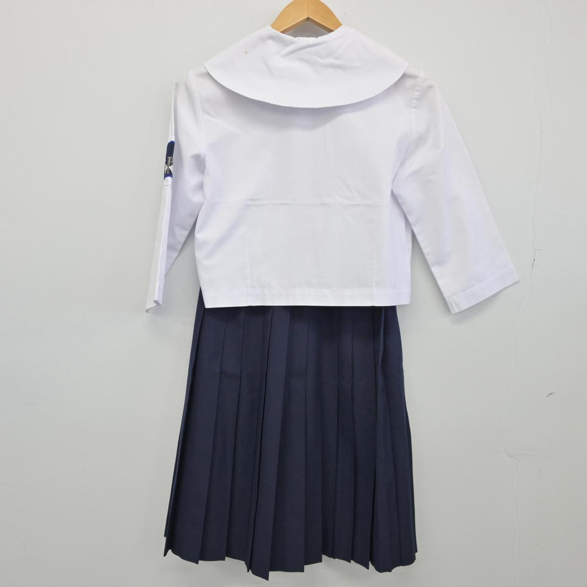 【中古】群馬県 境野中学校 女子制服 2点（セーラー服・スカート）sf026011