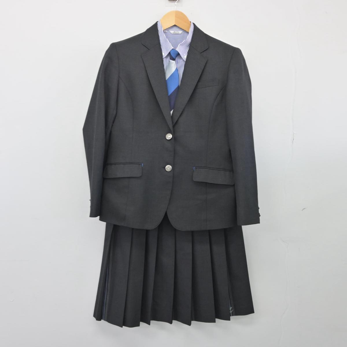 【中古】福岡県 福翔高等学校 女子制服 4点（ブレザー・シャツ・スカート）sf026035