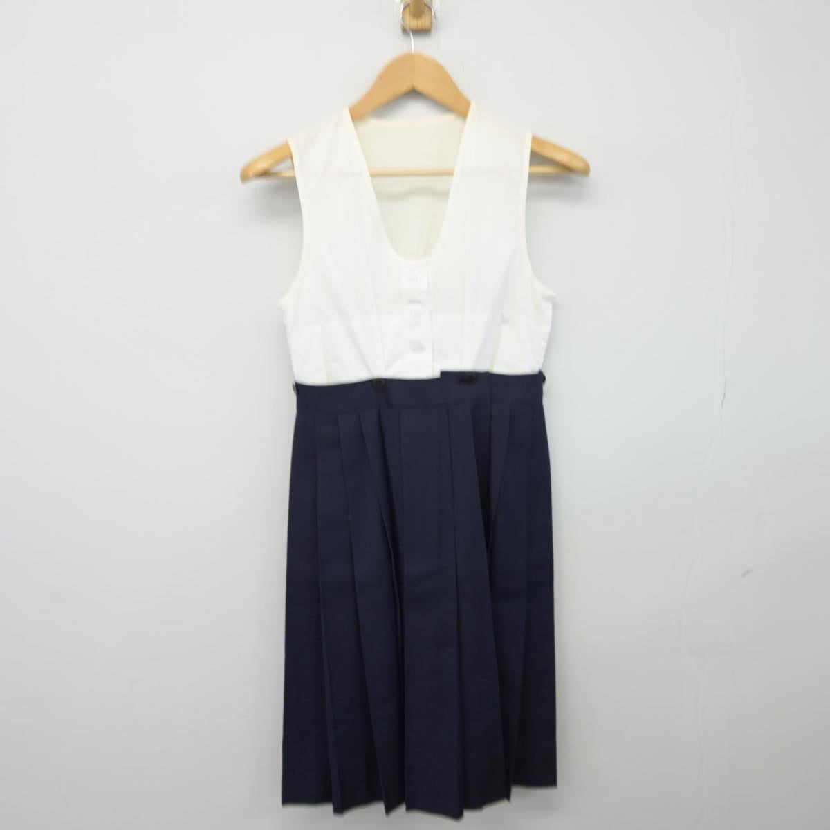 【中古】北海道 函館白百合学園高等学校 女子制服 3点（セーラー服・スカート）sf026058