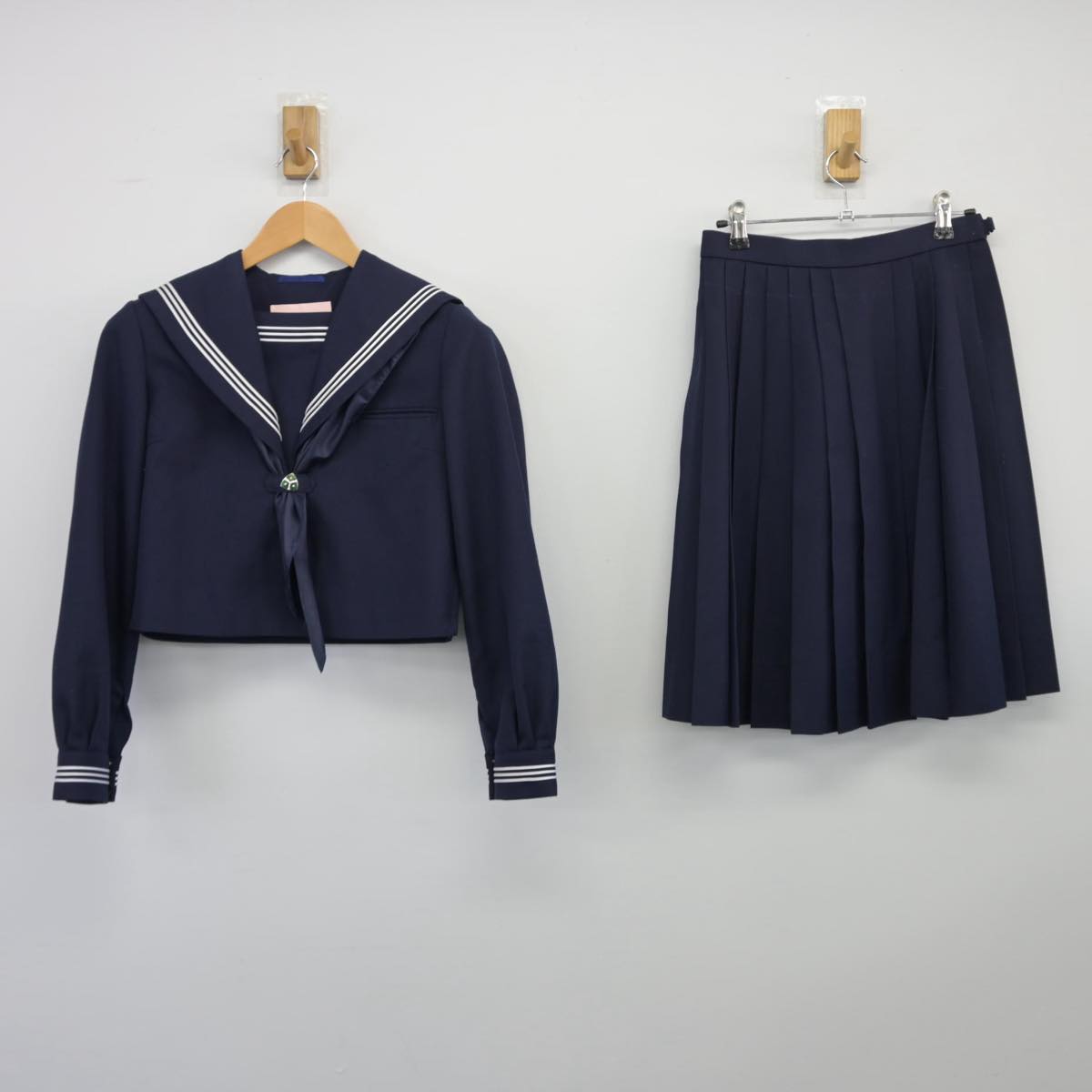 【中古】大阪府 金蘭会高等学校 女子制服 3点（セーラー服・スカート）sf026064