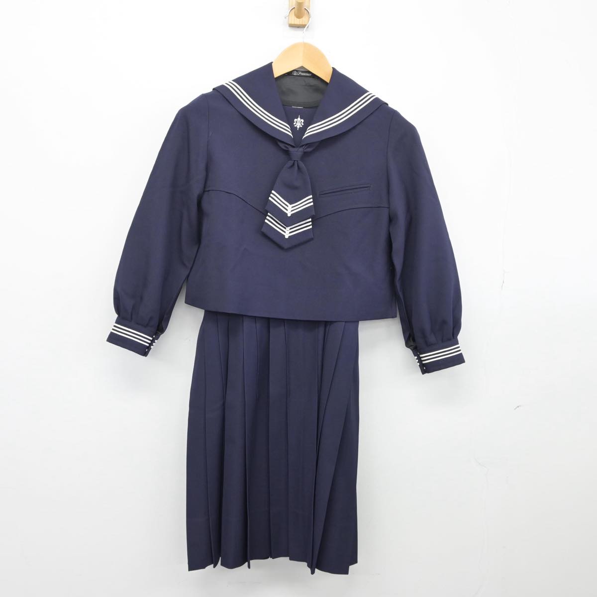 【中古】東京都 白百合学園中学高等学校 女子制服 3点（セーラー服・ジャケット）sf026086