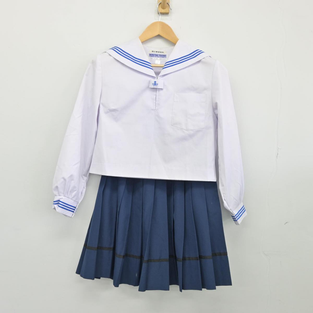 【中古】愛知県 東浦高等学校 女子制服 3点（セーラー服・スカート）sf026099