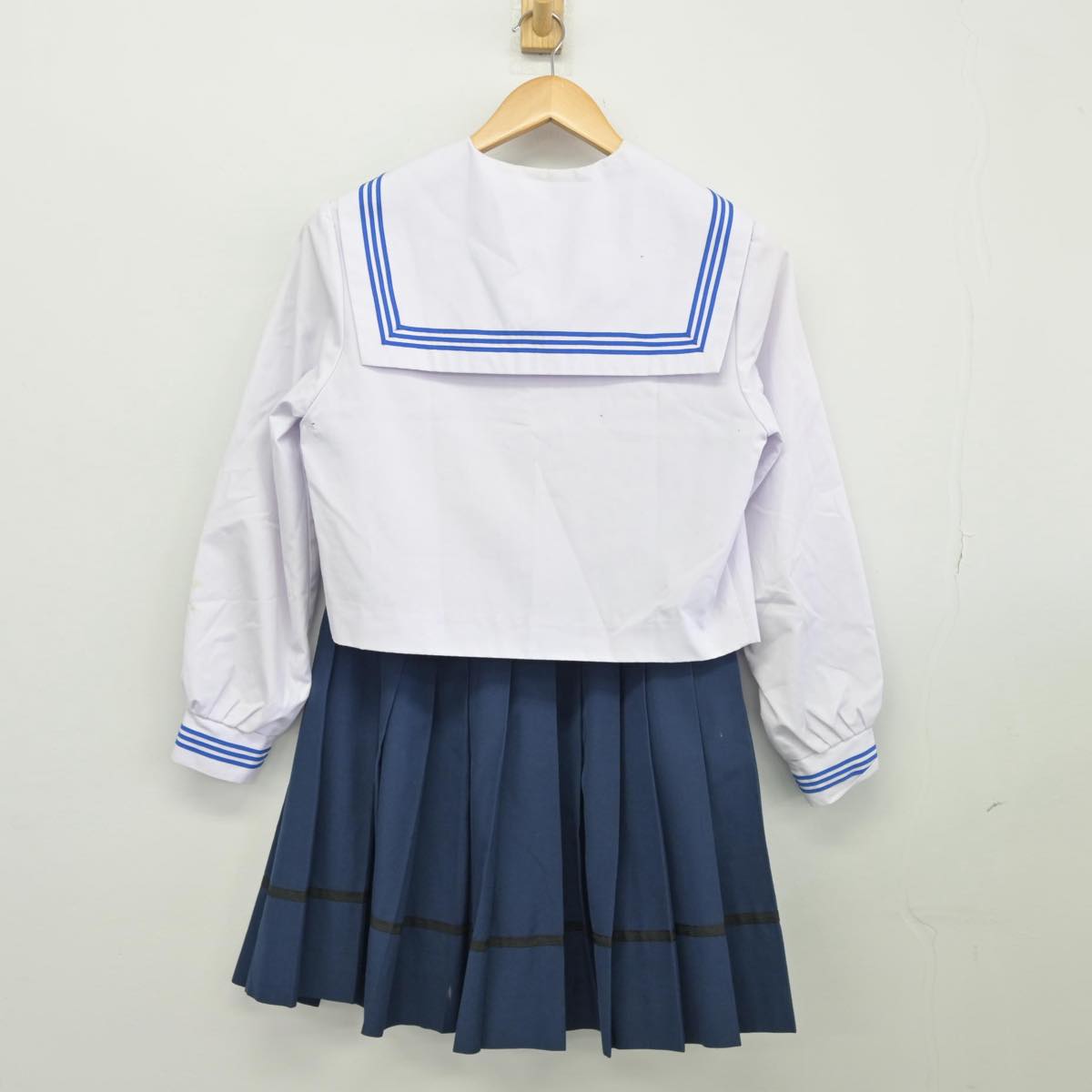 【中古】愛知県 東浦高等学校 女子制服 3点（セーラー服・スカート）sf026099