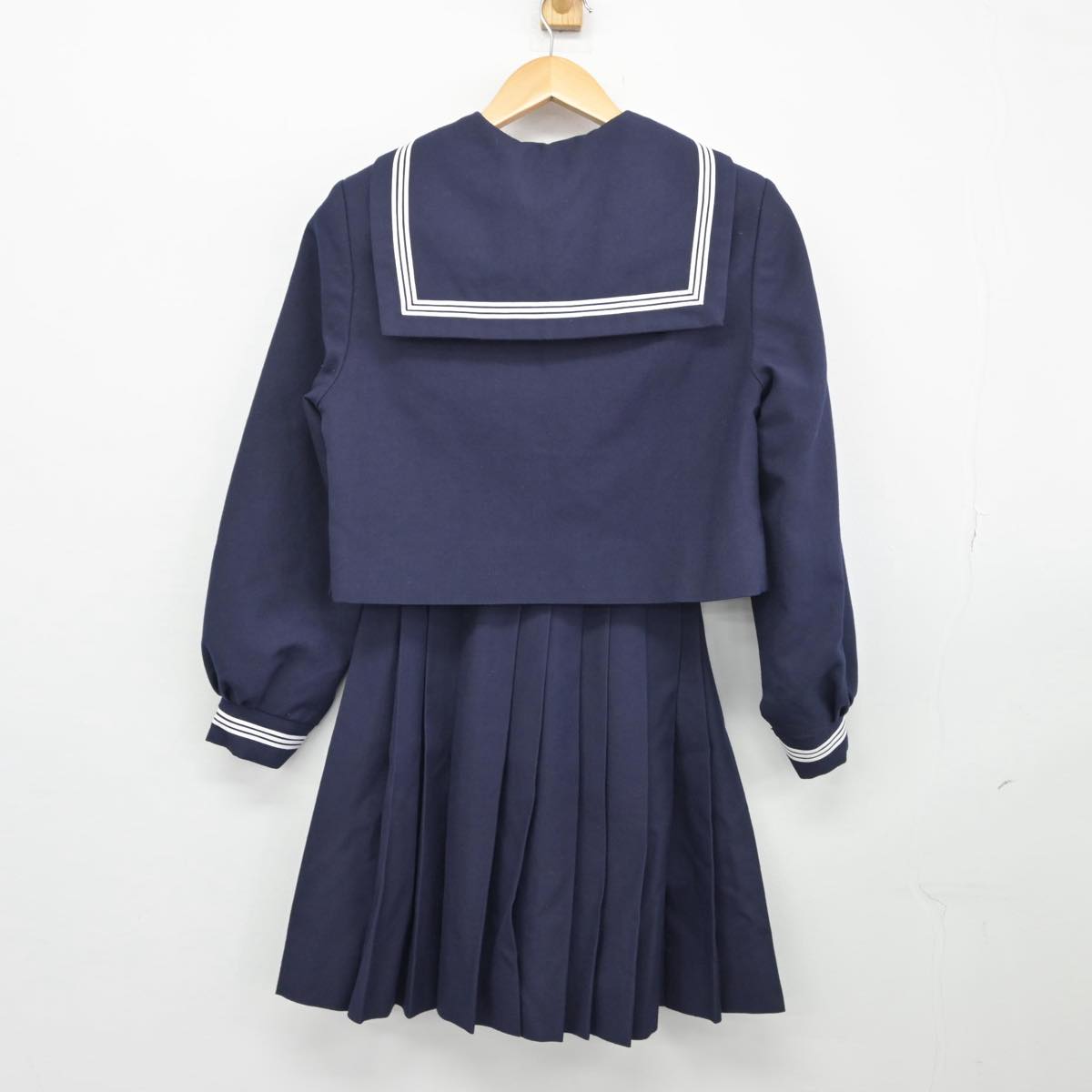 【中古】大阪府 池田市立渋谷中学校 女子制服 3点（セーラー服・スカート）sf026109