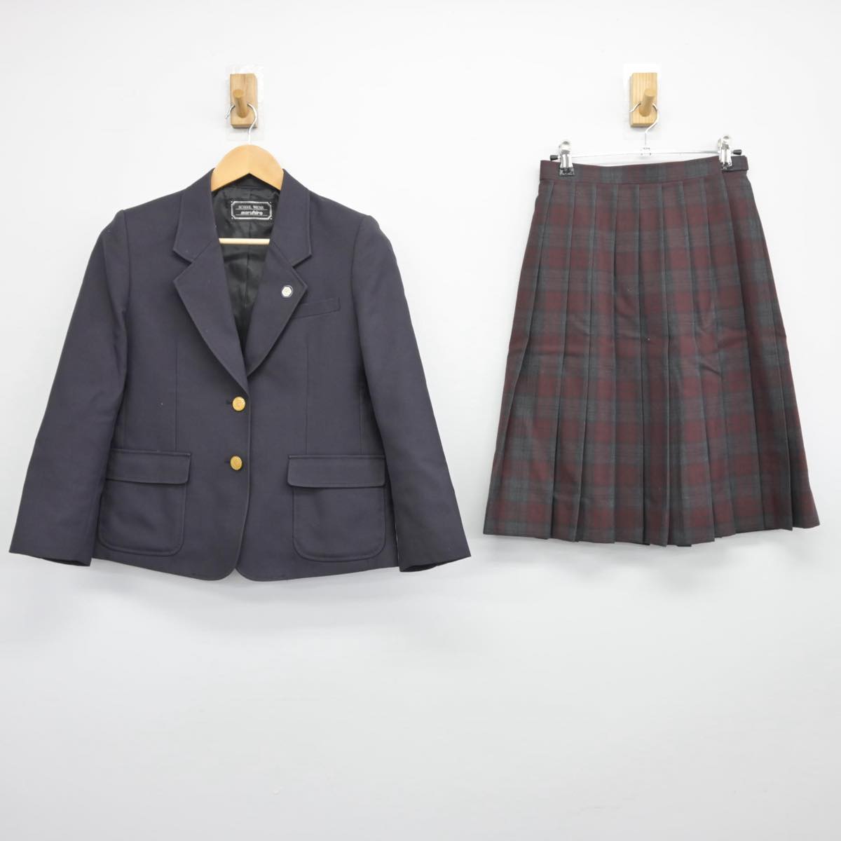 【中古】埼玉県 志木第二中学校 女子制服 2点（ブレザー・スカート）sf026113