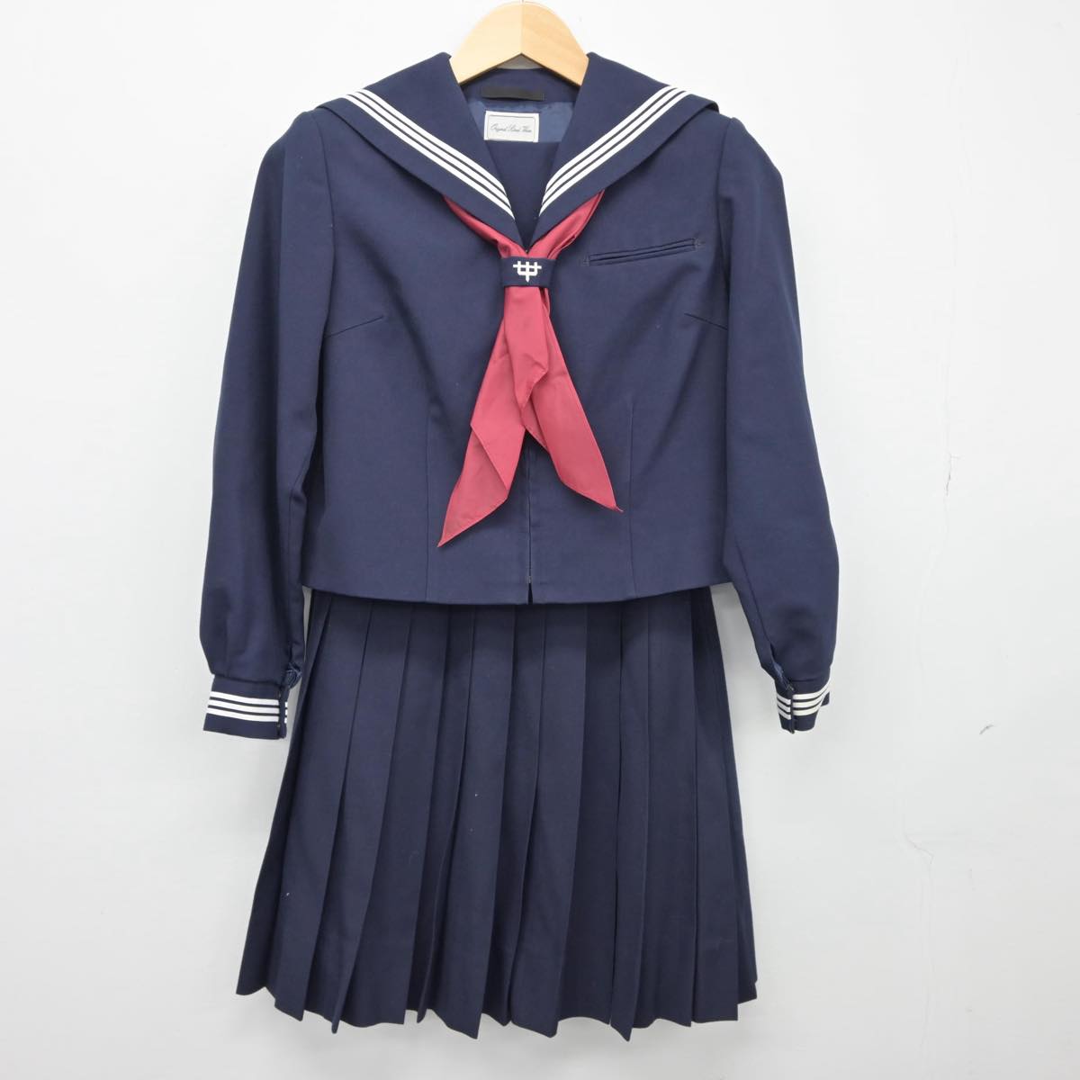 【中古】東京都 浮間中学校 女子制服 4点（セーラー服・スカート・スカート）sf026131