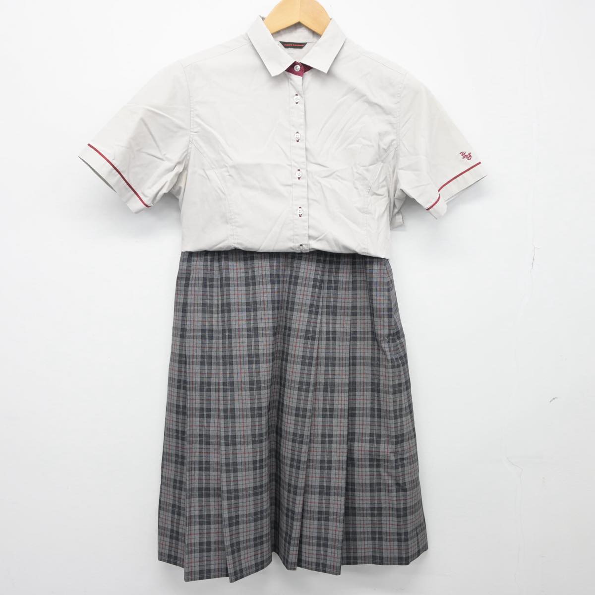 【中古】神奈川県 北鎌倉女子学園高等学校 女子制服 2点（シャツ・スカート）sf026149