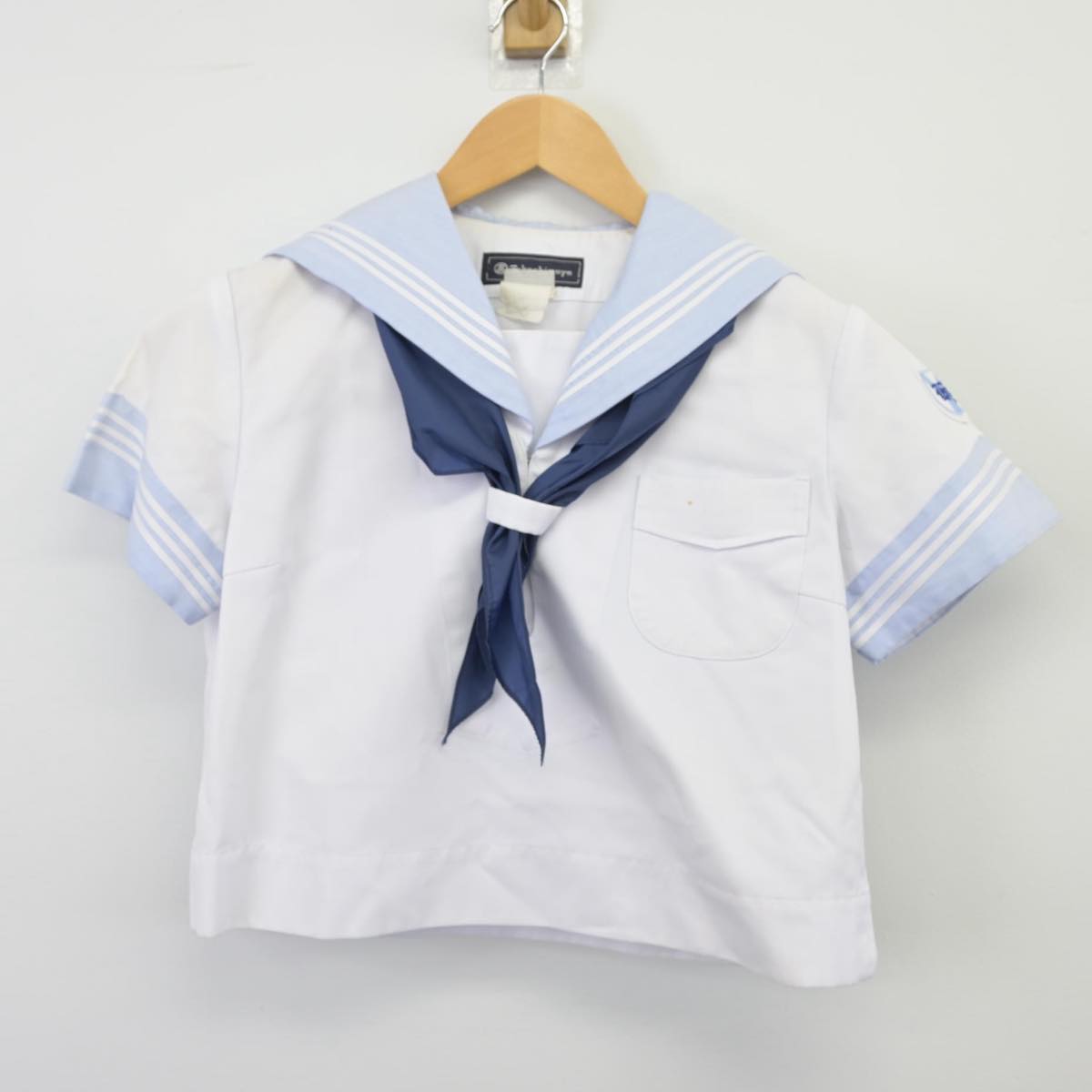 【中古】神奈川県 横浜隼人高等学校 女子制服 3点（セーラー服・スカート）sf026170