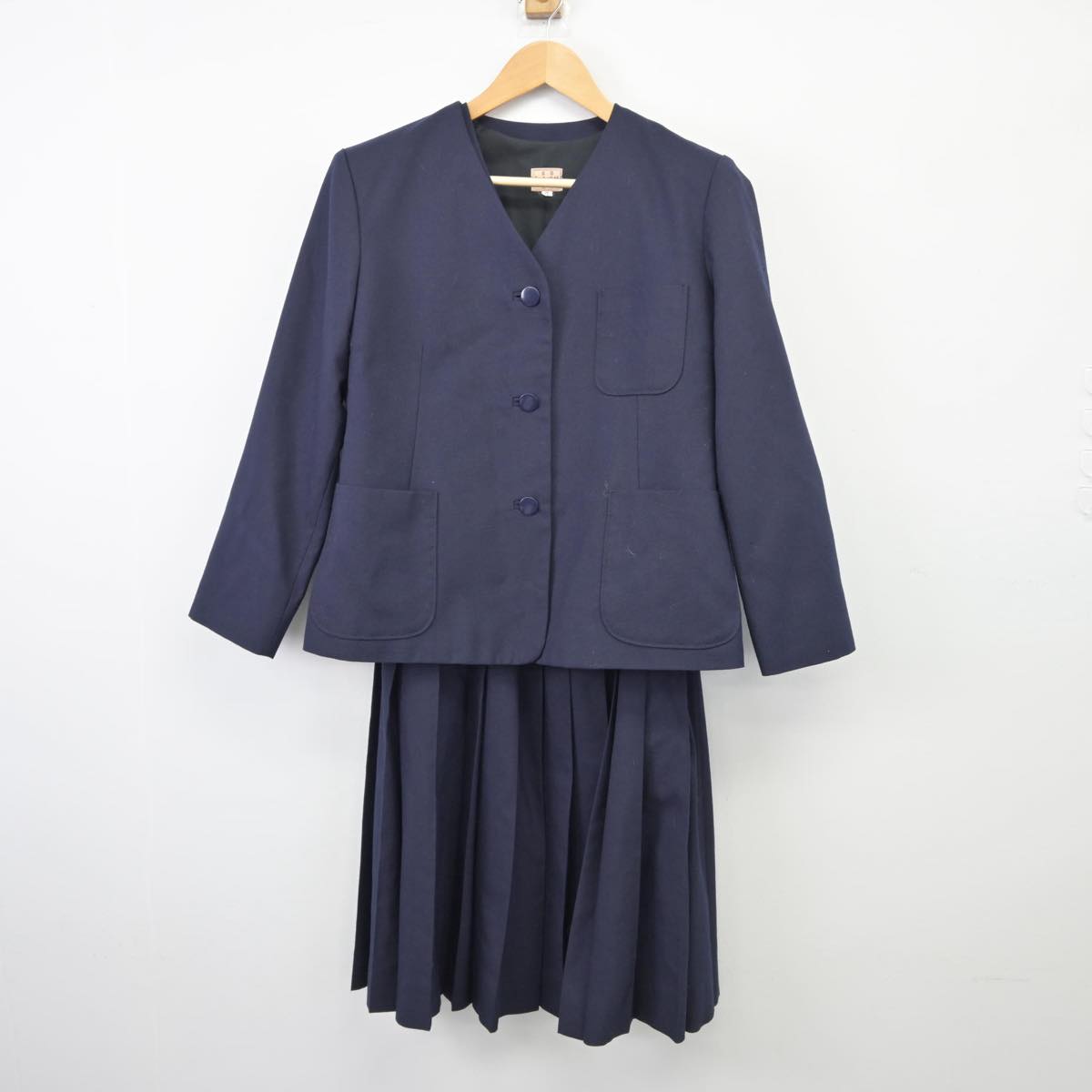 【中古】岩手県 盛岡市立下小路中学校 女子制服 3点（ブレザー・ベスト・スカート）sf026276