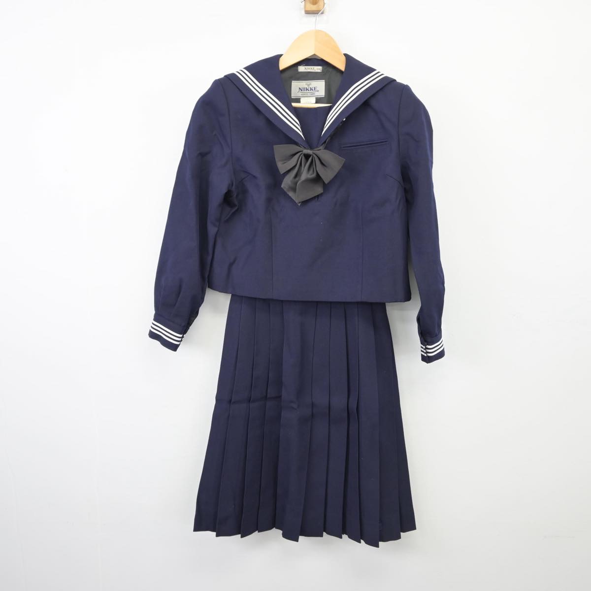 【中古】埼玉県 埼玉県立松山女子高等学校 女子制服 3点（セーラー服・スカート）sf026279