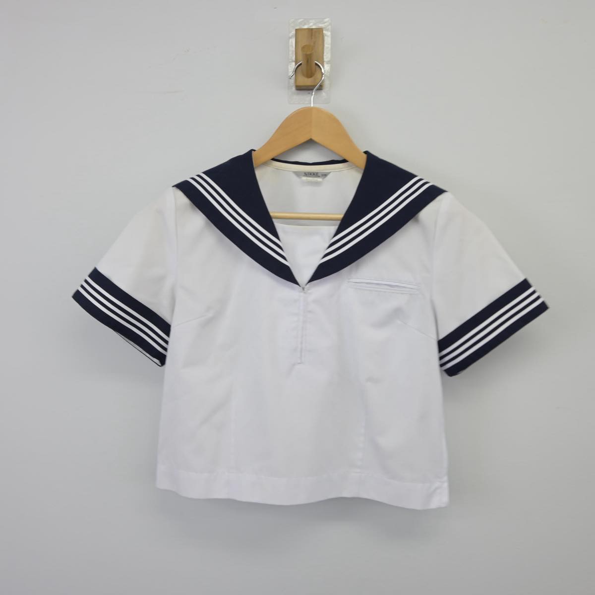 【中古】埼玉県 埼玉県立松山女子高等学校 女子制服 2点（セーラー服）sf026281