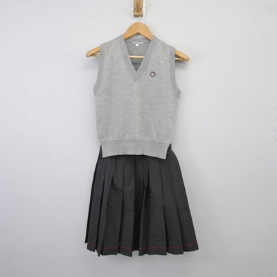 【中古】東京都 桜美林高等学校 女子制服 2点（ニットベスト・スカート）sf026296