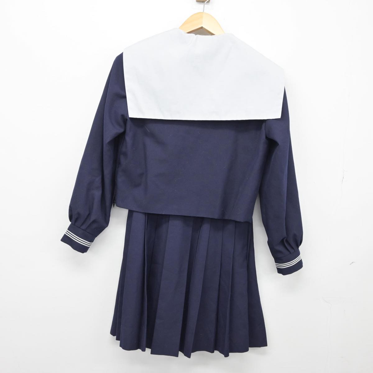 【中古】大阪府 都島中学校 女子制服 3点（セーラー服・スカート）sf026320