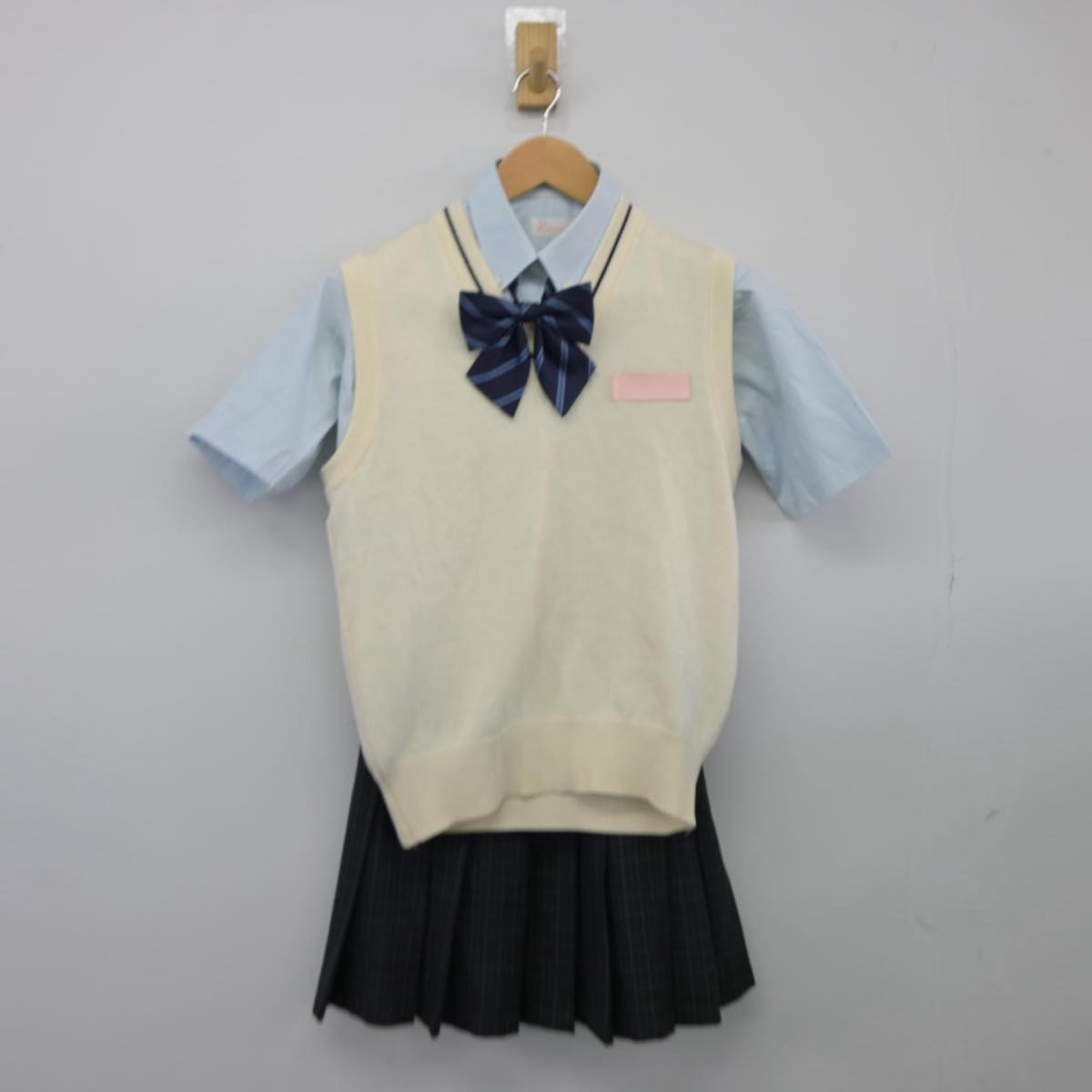 【中古】大阪府 堺高等学校 女子制服 4点（ニットベスト・シャツ・スカート）sf026359