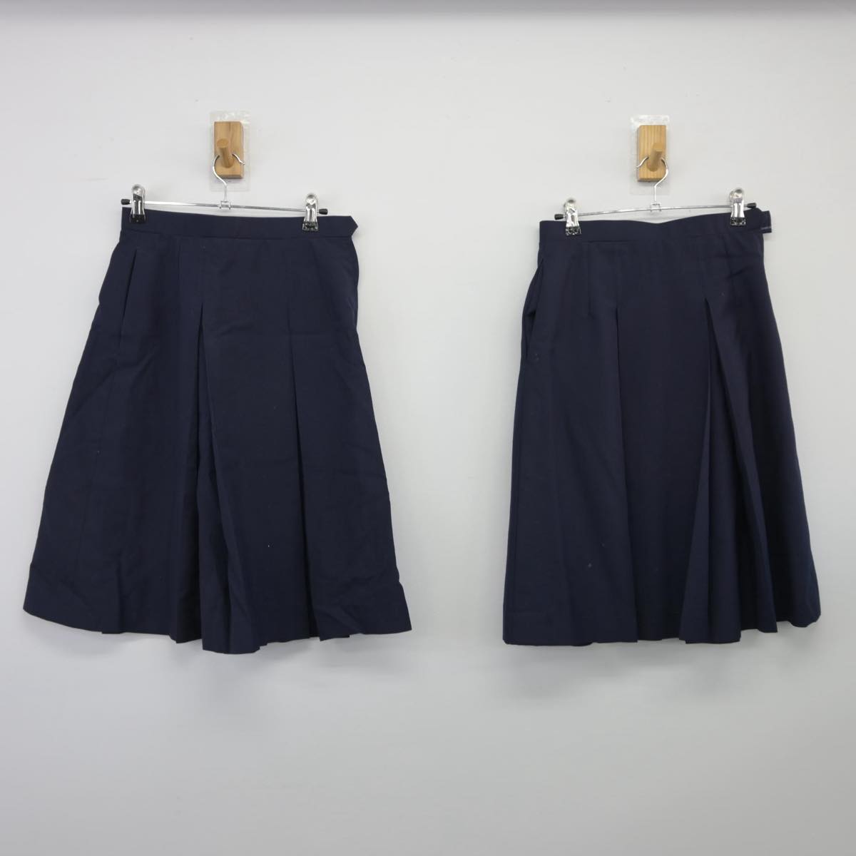 【中古】埼玉県 吉川市立南中学校 女子制服 4点（ブレザー・スカート）sf026362