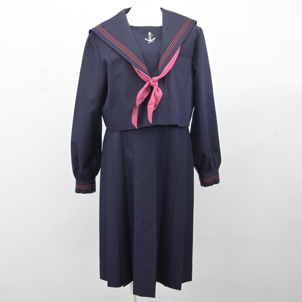 【中古】福岡県 福岡女学院中学校・高等学校 女子制服 3点（セーラー服・ジャンパースカート）sf026369