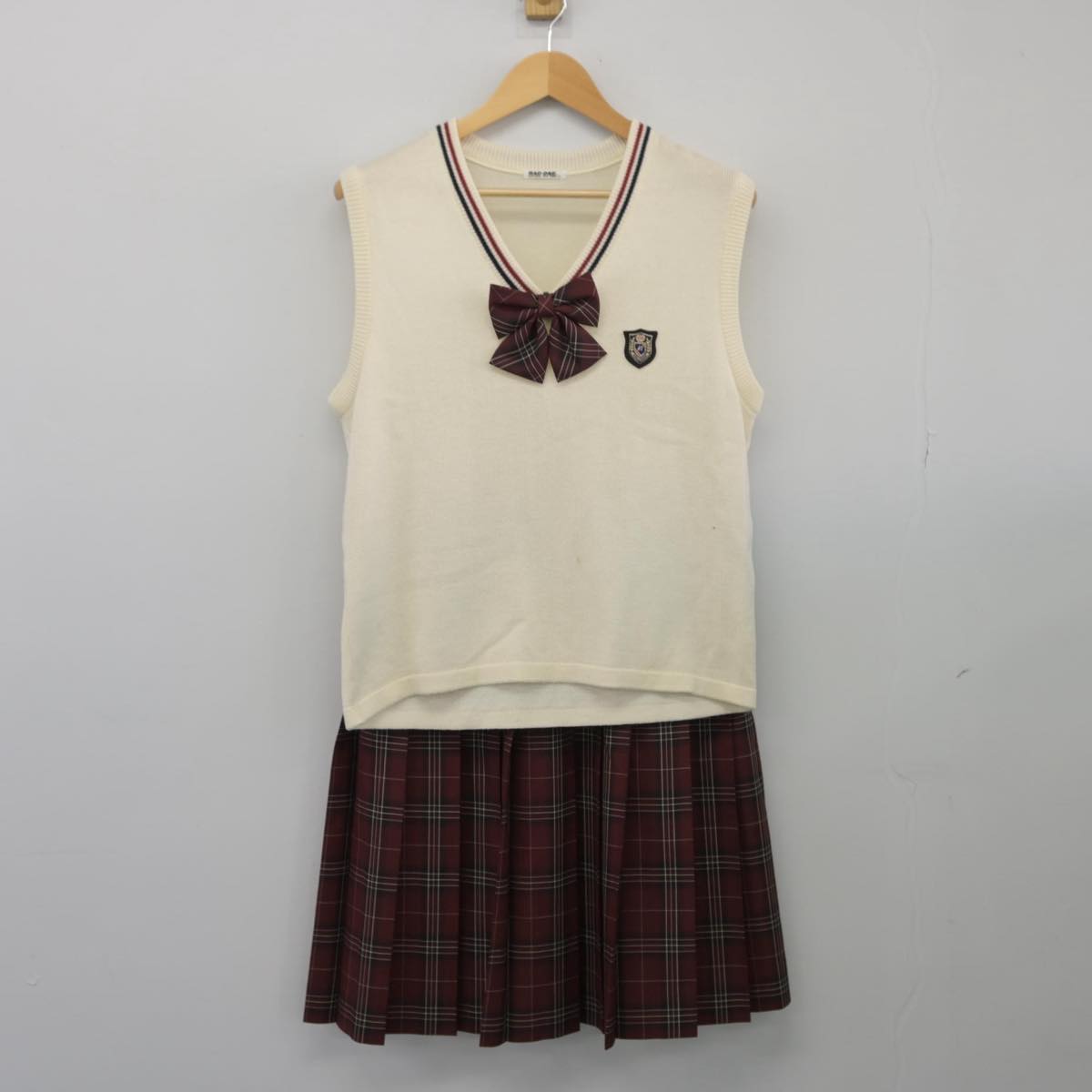 【中古】佐賀県 神崎晴明高等学校 女子制服 3点（ニットベスト・スカート）sf026391