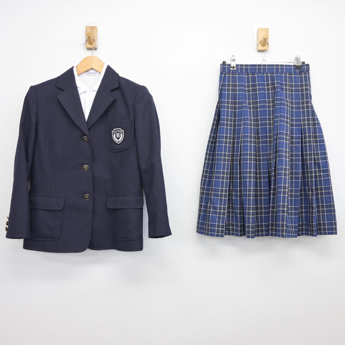 【中古】埼玉県 鳩ヶ谷中学校 女子制服 3点（ブレザー・シャツ・スカート）sf026405