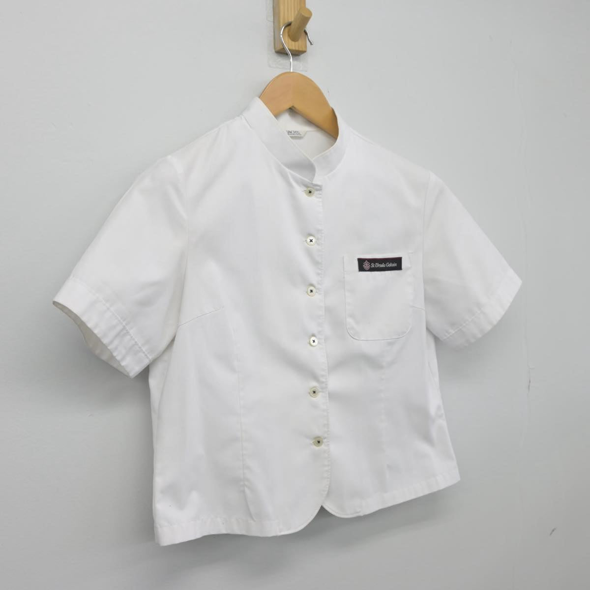 【中古】青森県 八戸聖ウルスラ高等学院 女子制服 1点（シャツ）sf026472