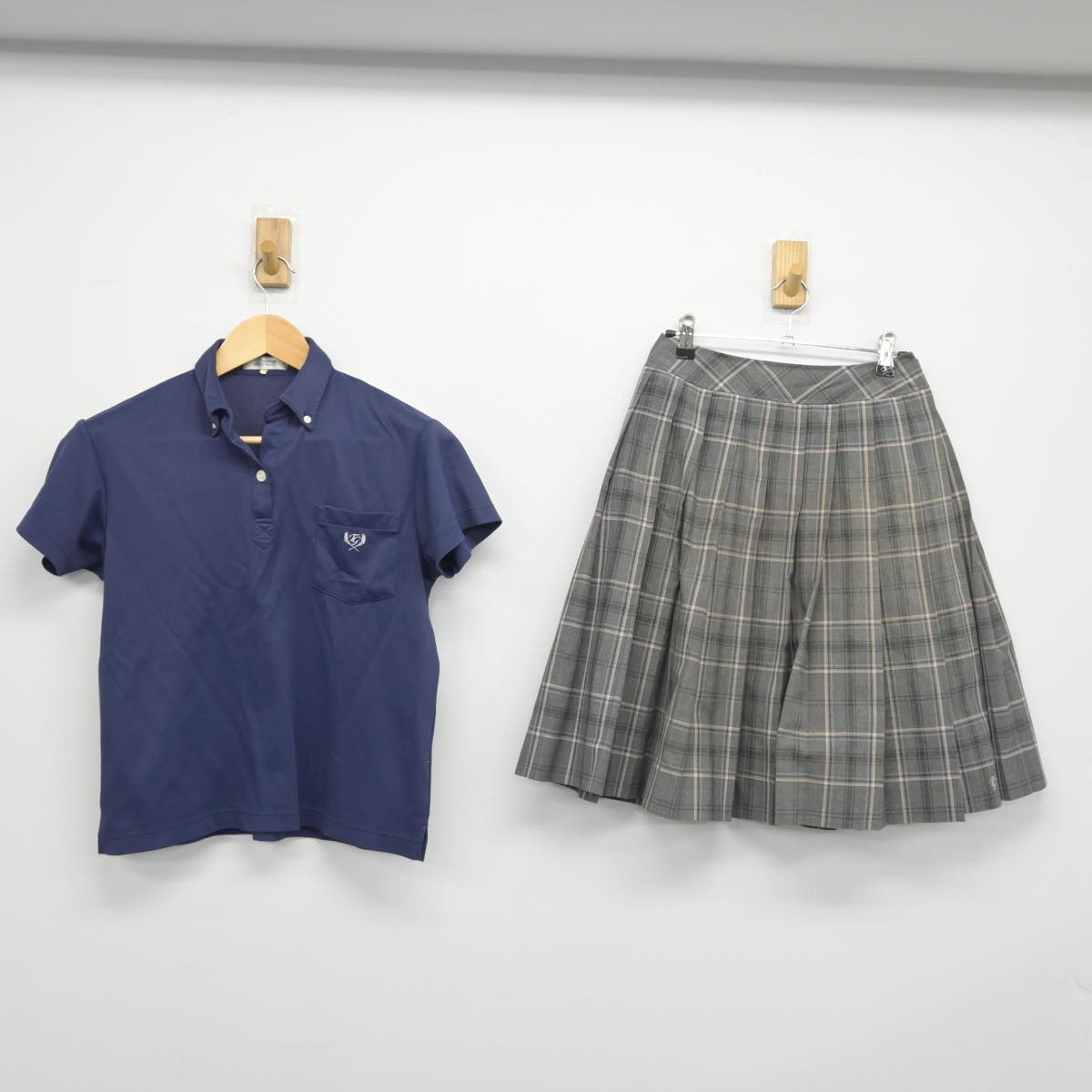 【中古】山口県 高川学園中学校 女子制服 2点（シャツ・スカート）sf026524