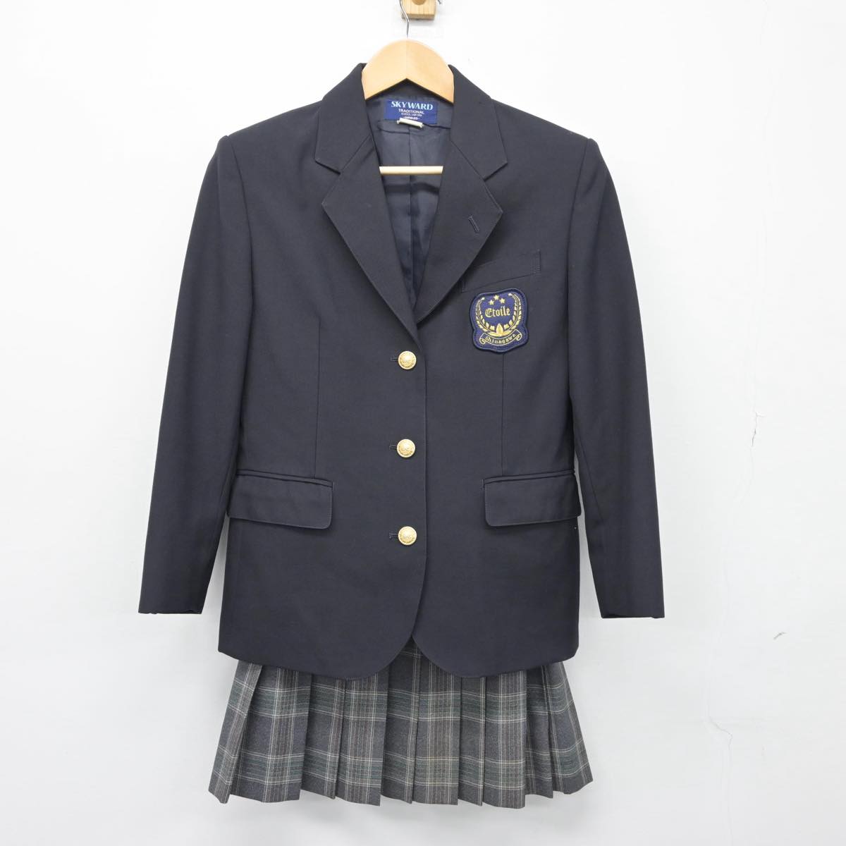 【中古】東京都 品川エトワール女子高等学校 女子制服 3点（ブレザー・ニット・スカート）sf026530