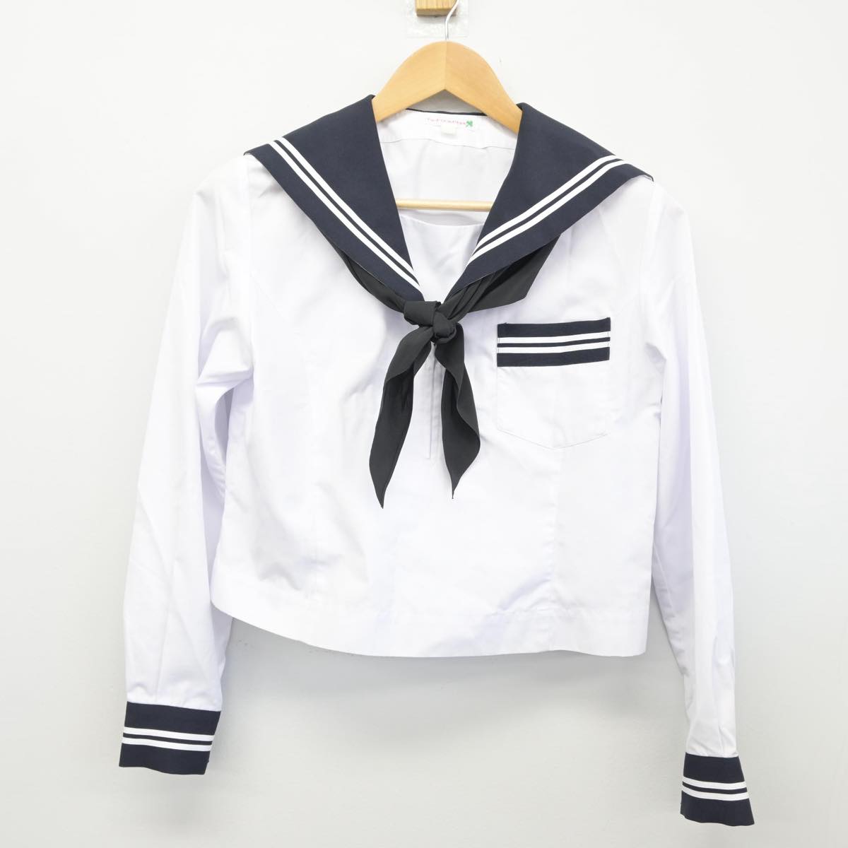 【中古】静岡県 吉田中学校 女子制服 3点（セーラー服・スカート）sf026548