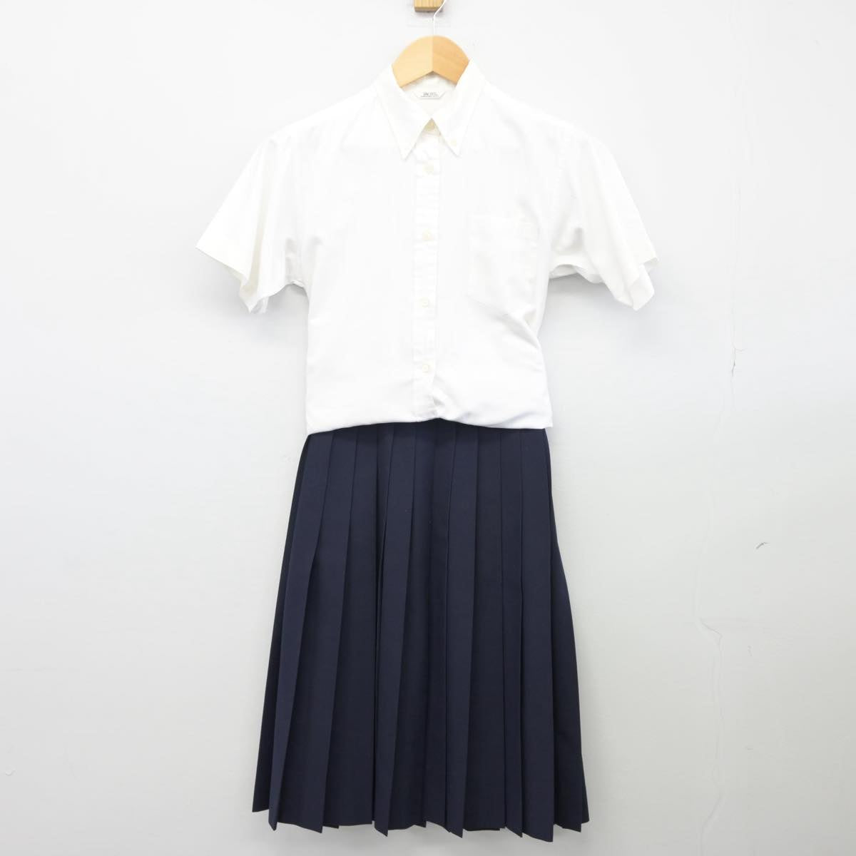 【中古】兵庫県 須磨学園高等学校 女子制服 4点（ニットベスト・シャツ・スカート・スカート）sf026566