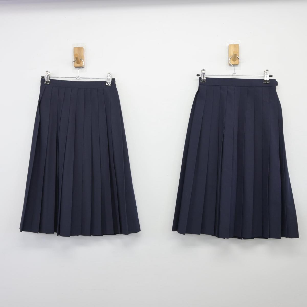 【中古】兵庫県 須磨学園高等学校 女子制服 4点（ニットベスト・シャツ・スカート・スカート）sf026566