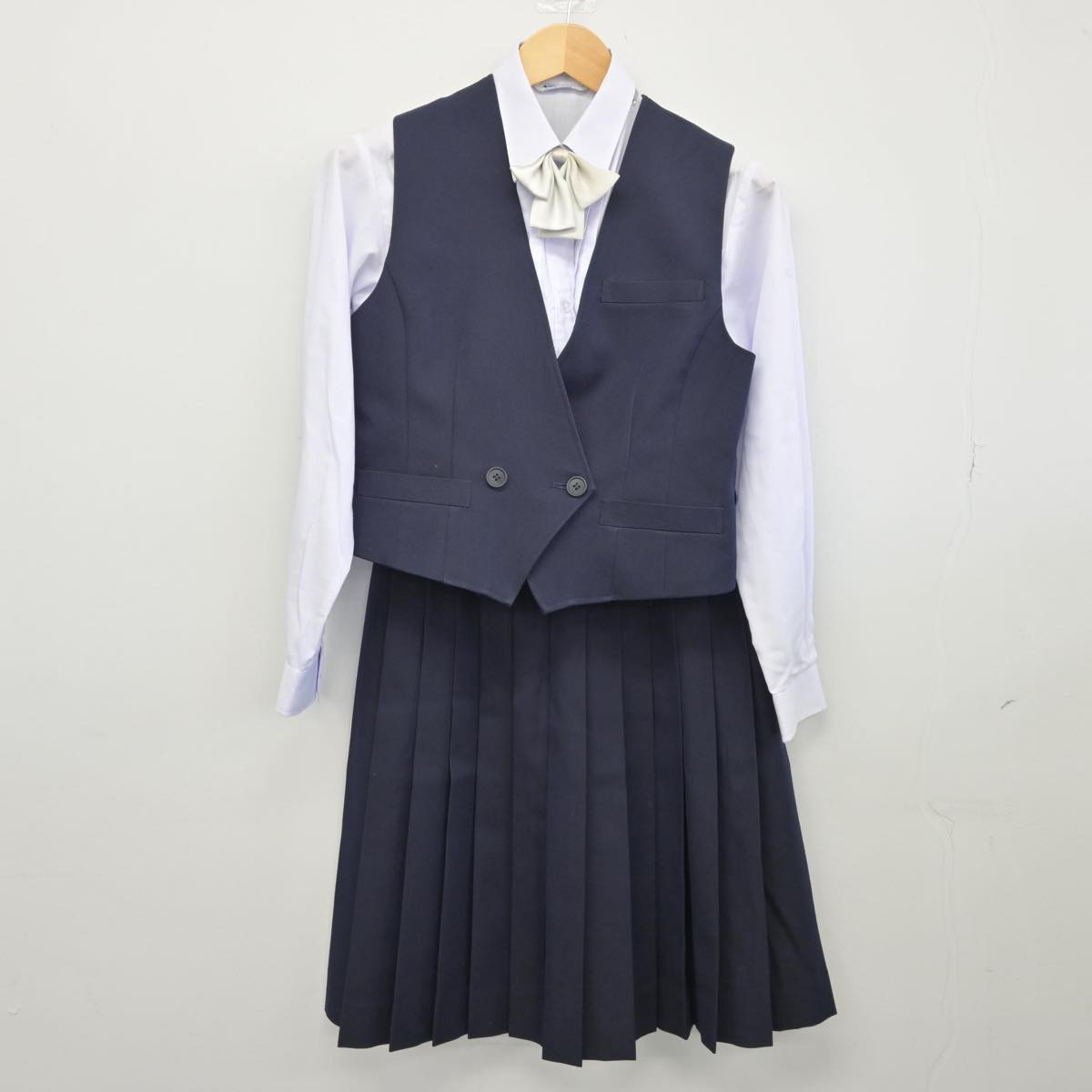 【中古】愛知県 岡崎北高等学校 女子制服 5点（ブレザー・シャツ・ベスト・スカート）sf026649