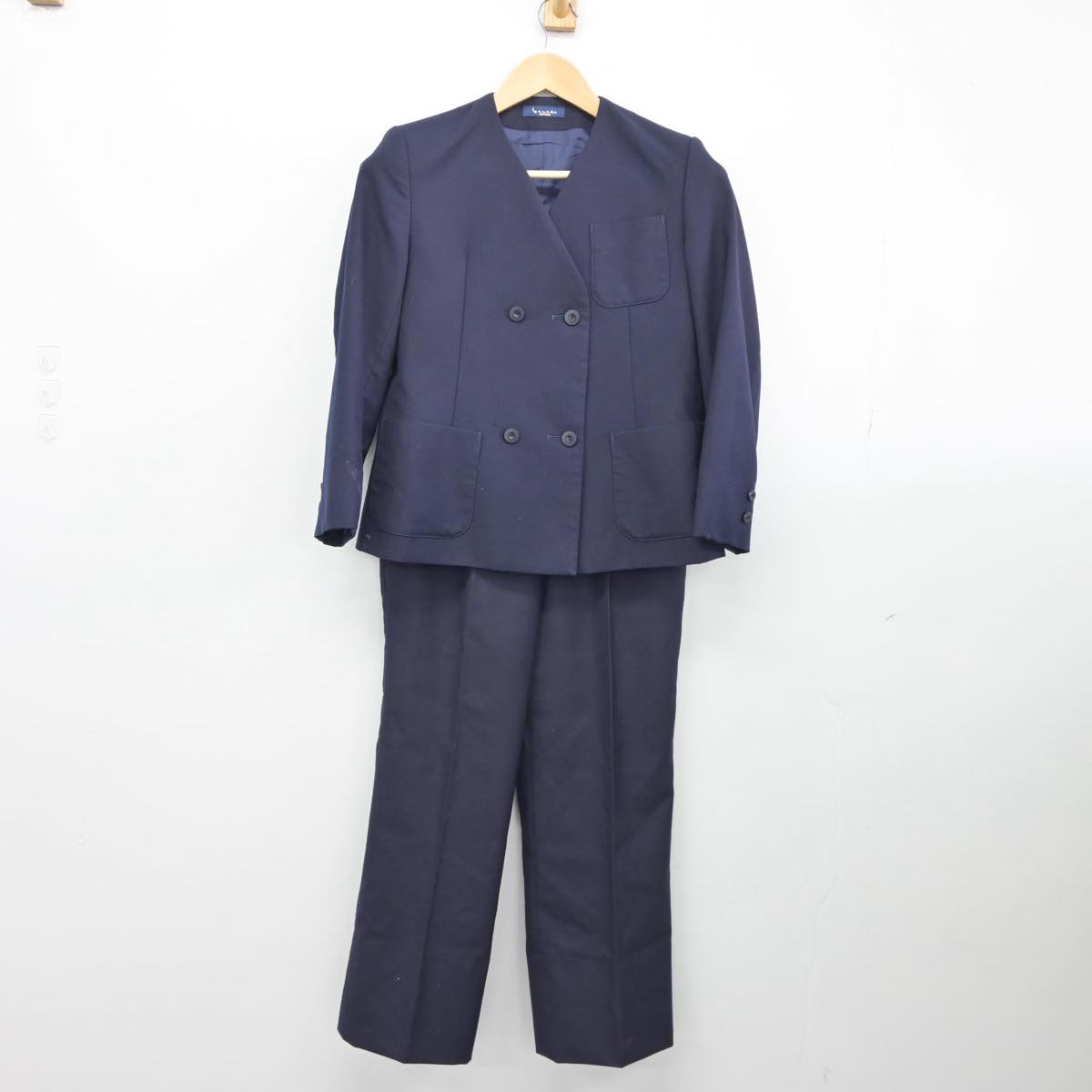 【中古】静岡県 静岡市立南中学校 女子制服 2点（ブレザー・ズボン）sf026687