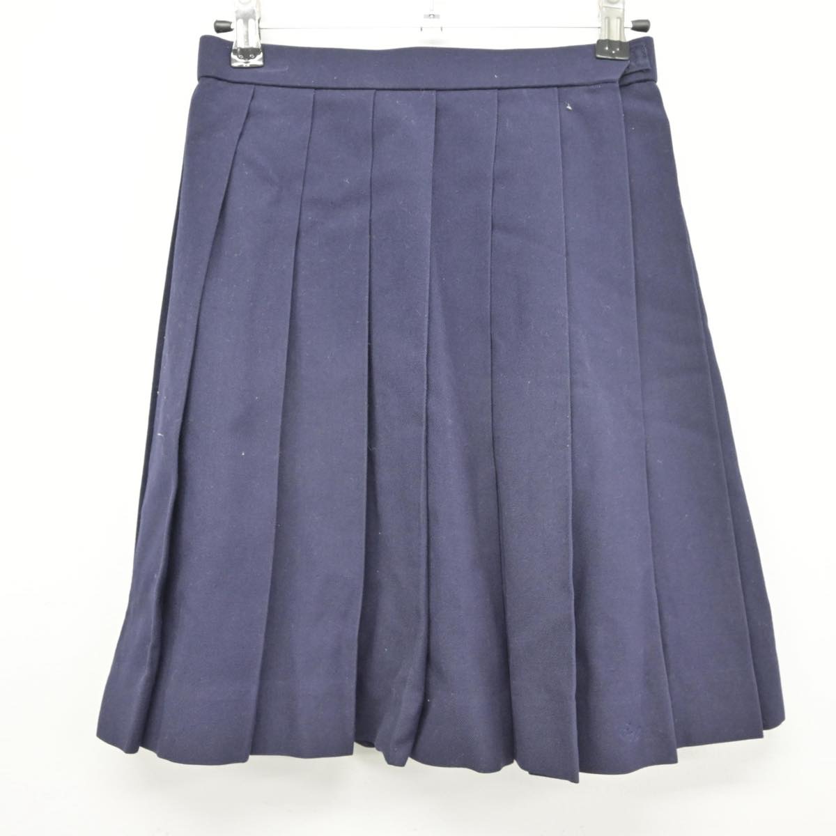 【中古】埼玉県 川越南高等学校 女子制服 4点（シャツ・ニット・スカート）sf026797