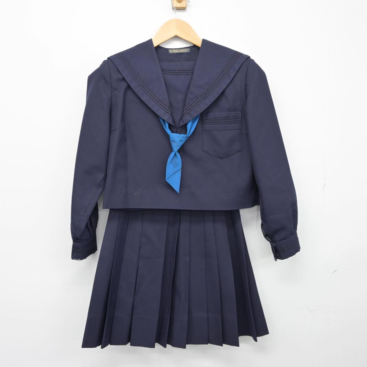 【中古】大阪府 大谷中学校・高等学校 女子制服 3点（セーラー服・スカート）sf026841