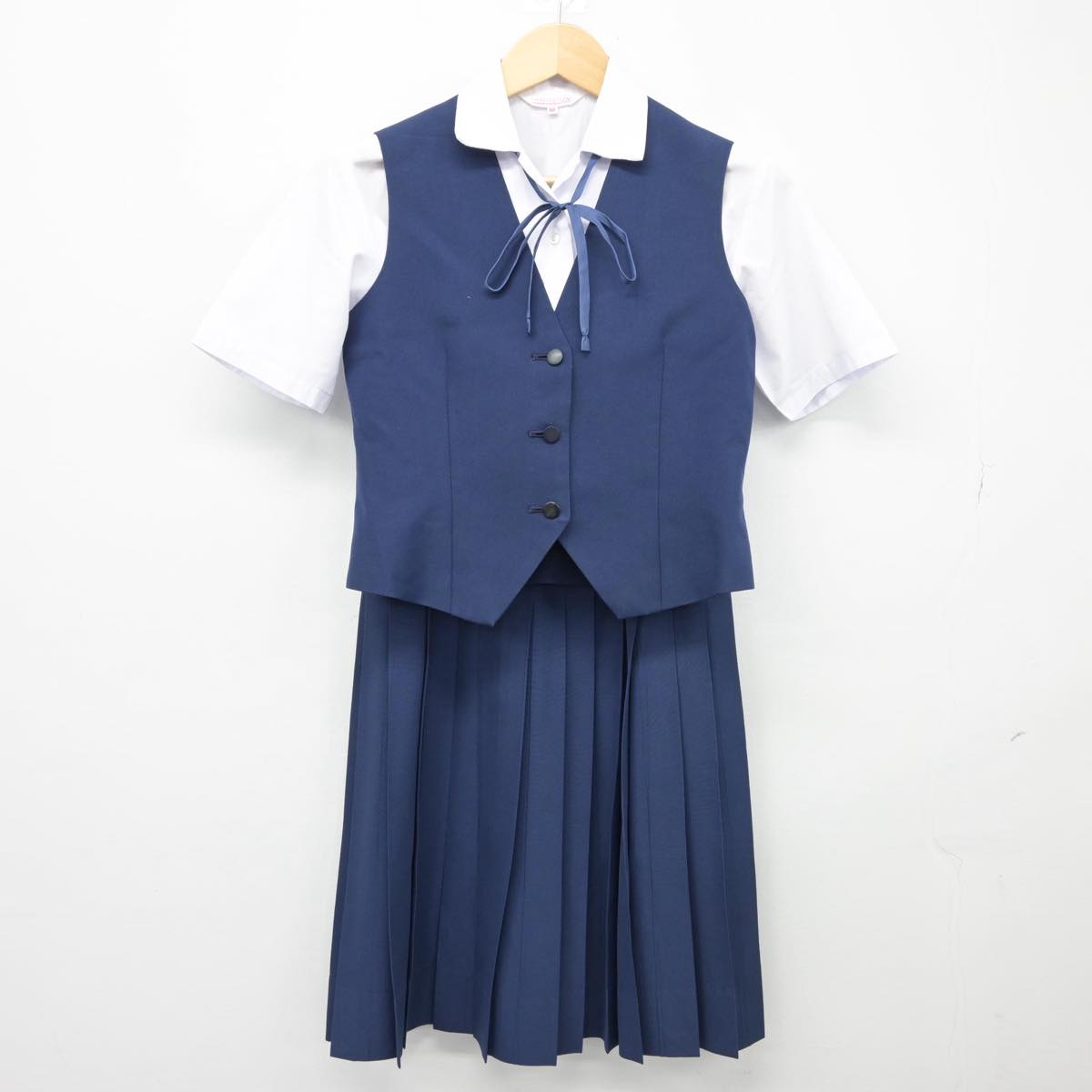 【中古】兵庫県 大津中学校 女子制服 4点（シャツ・ベスト・スカート）sf026855