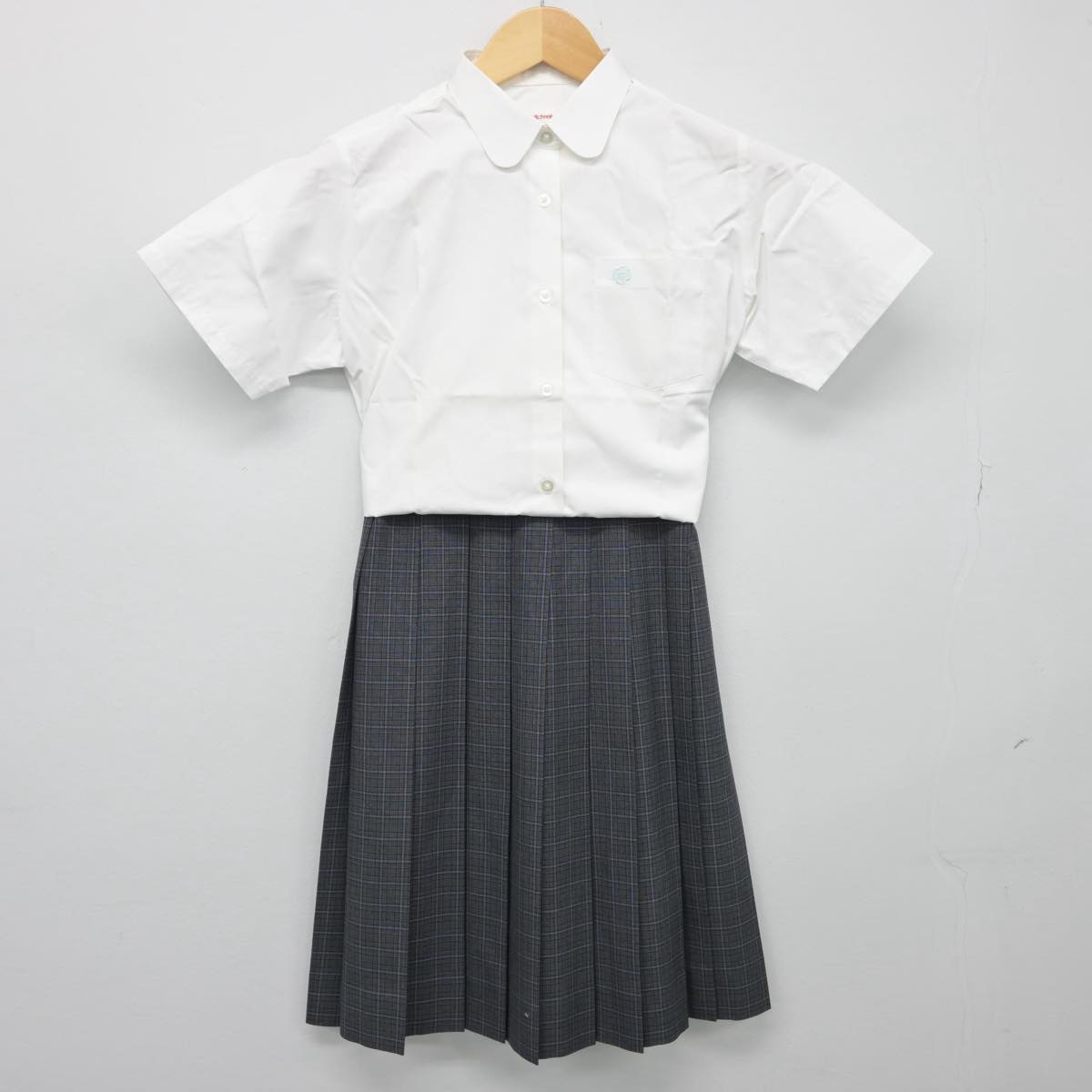 【中古】香川県 香川中央高等学校 女子制服 2点（シャツ・スカート）sf026877