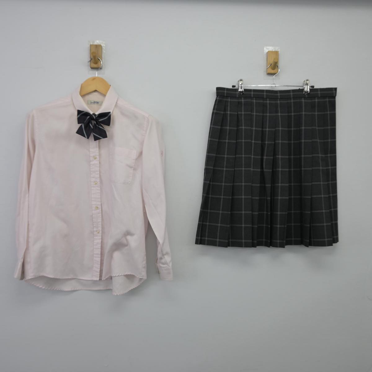 【中古】茨城県 大成女子高等学校 女子制服 5点（ブレザー・シャツ・スカート）sf026921