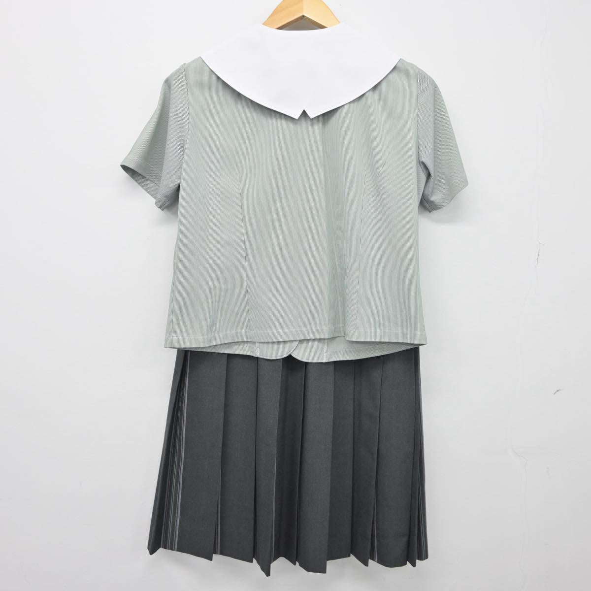 【中古】熊本県 松橋高等学校 女子制服 3点（セーラー服・スカート）sf026987