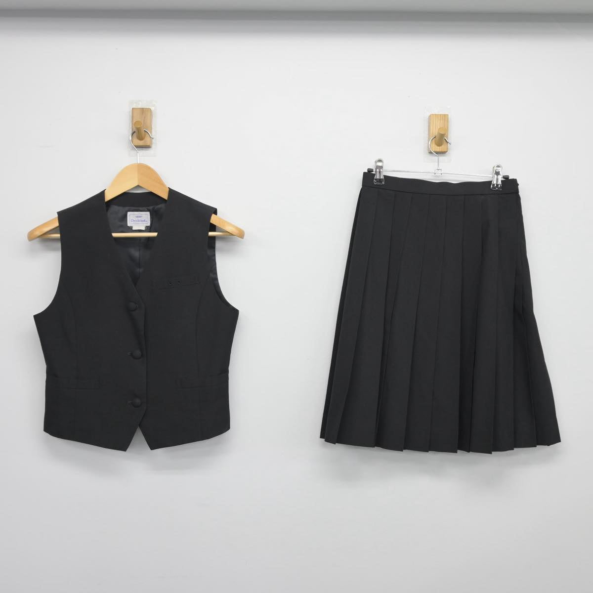 【中古】千葉県 京葉高等学校 女子制服 2点（ベスト・スカート）sf027022