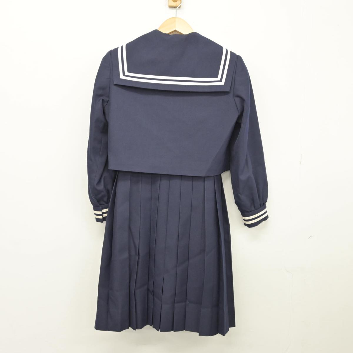 【中古】熊本県 人吉第二中学校 女子制服 3点（セーラー服・ジャンパースカート）sf027024