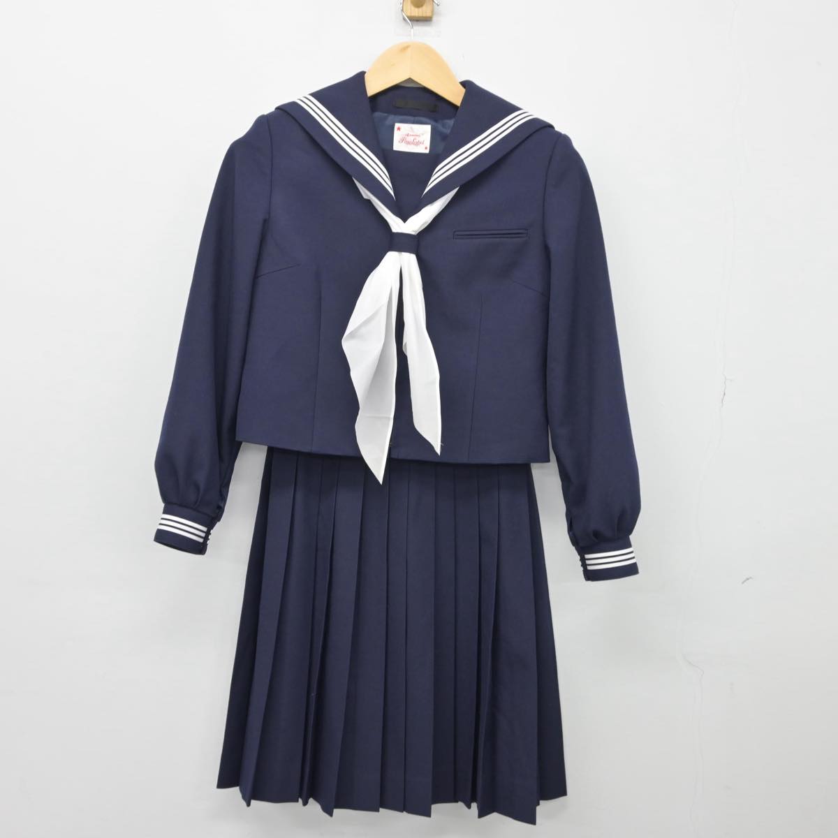 【中古】千葉県 星久喜中学校 女子制服 3点（セーラー服・スカート）sf027030