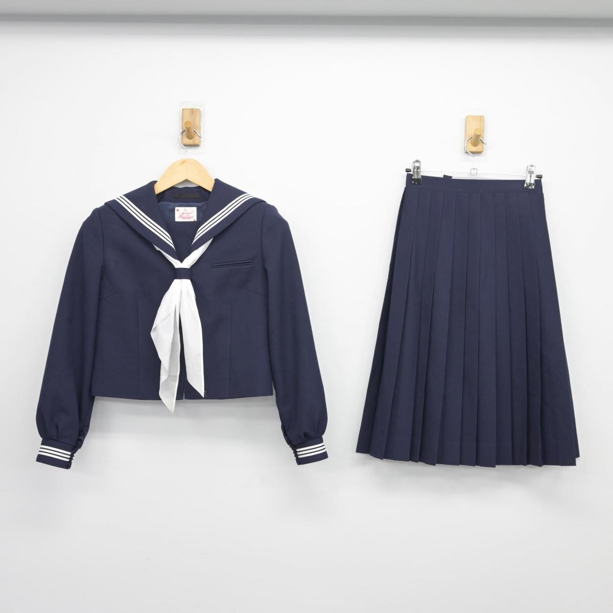 【中古】千葉県 星久喜中学校 女子制服 3点（セーラー服・スカート）sf027030