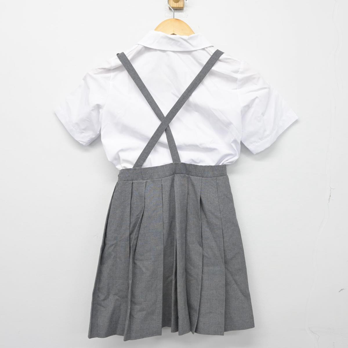 【中古】群馬県 群馬大学教育学部附属小学校 女子制服 2点（シャツ・スカート）sf027076