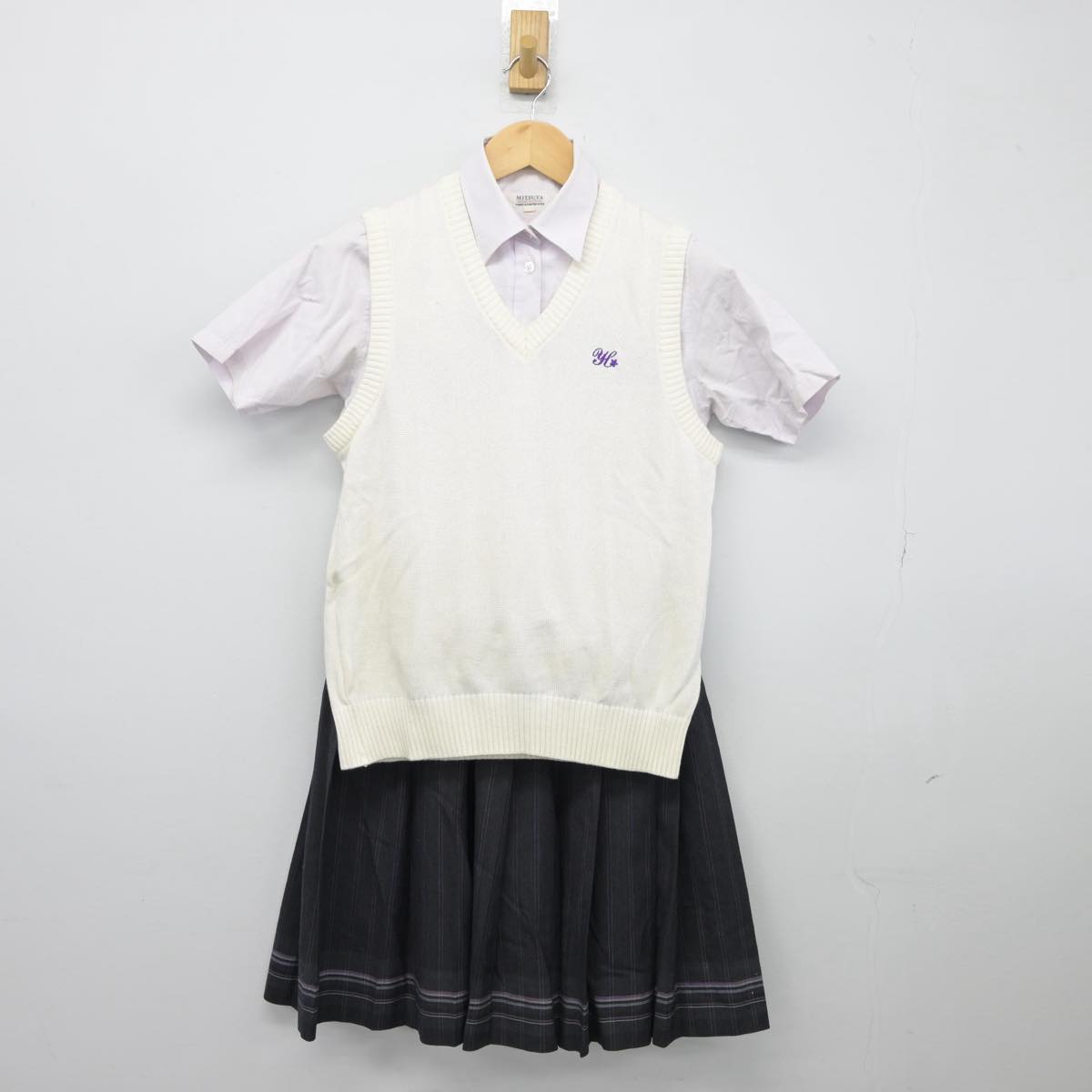 【中古】熊本県 八代東高等学校 女子制服 4点（その他アイテム・シャツ・スカート）sf027141