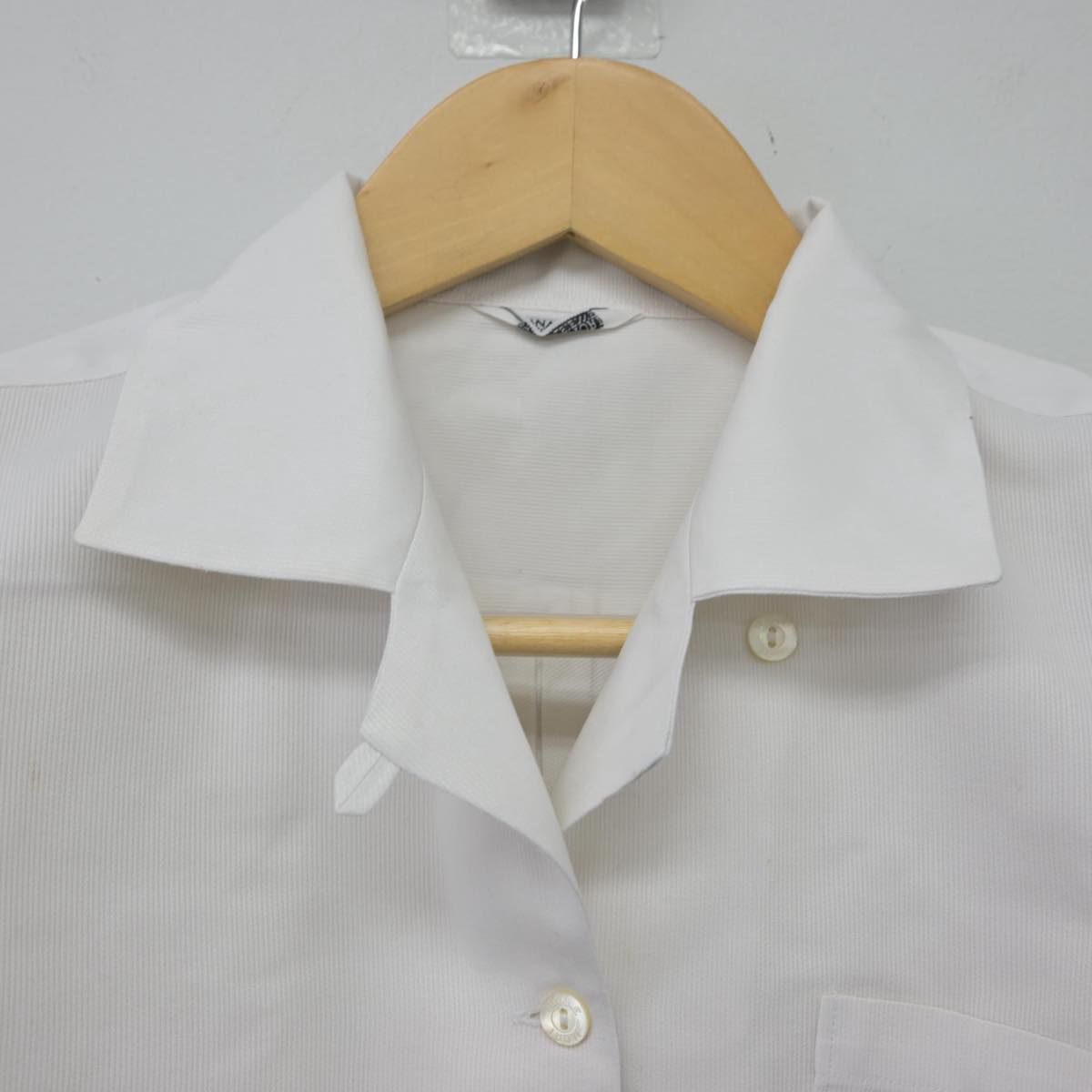 【中古】東京都 日本体育大学桜華中学校・高等学校 女子制服 2点（シャツ）sf027175