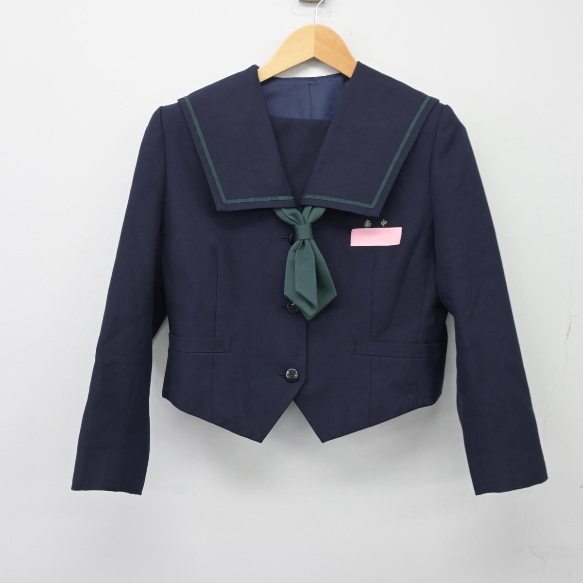 【中古】宮崎県 延岡市立南中学校 女子制服 2点（ブレザー）sf027180