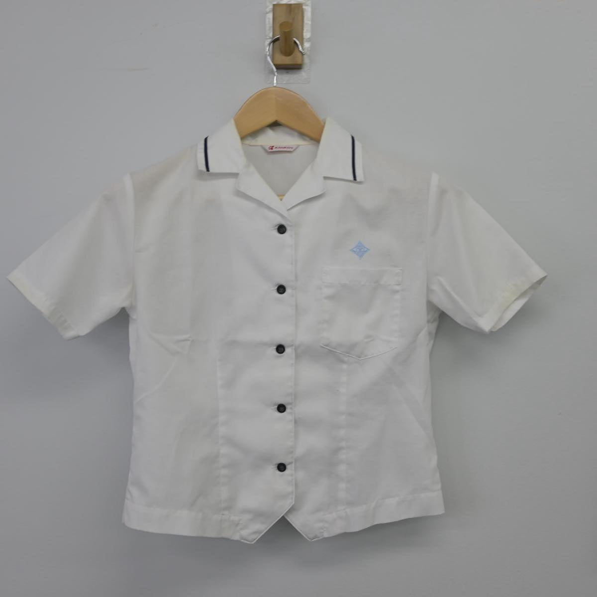 【中古】福岡県 筑紫丘高等学校 女子制服 2点（シャツ・スカート）sf027196