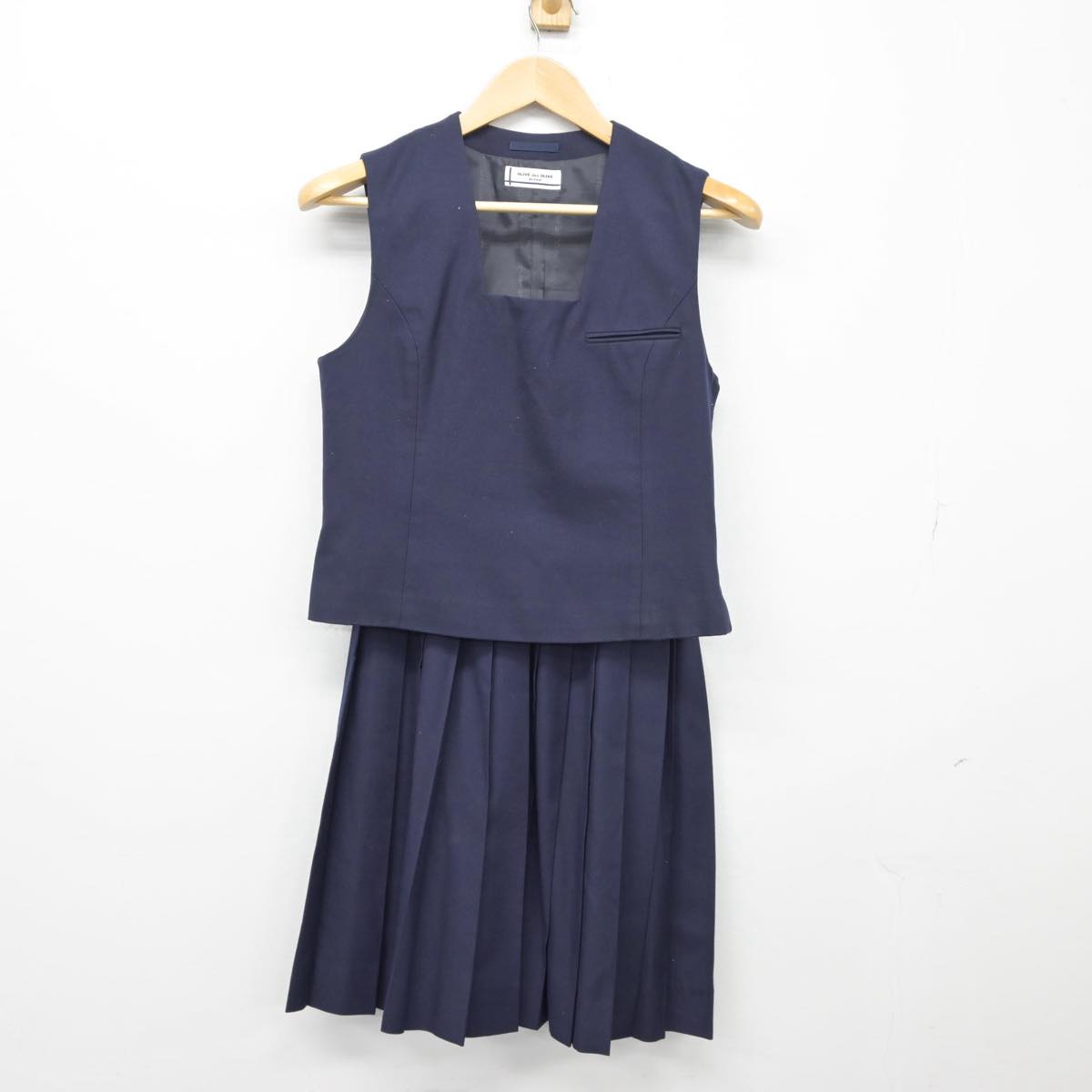 【中古】北海道 石山中学校 女子制服 2点（ベスト・スカート）sf027226